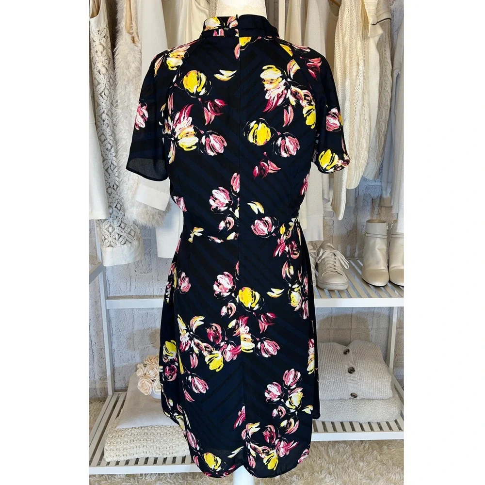 Banana Republic Womens Sz 6 Navy Twist Neck Multicolor Floral Sheath Dress #0433 - Picture 9 of 12
